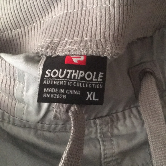 South Pole cargo shorts never worn - Picture 2 of 2